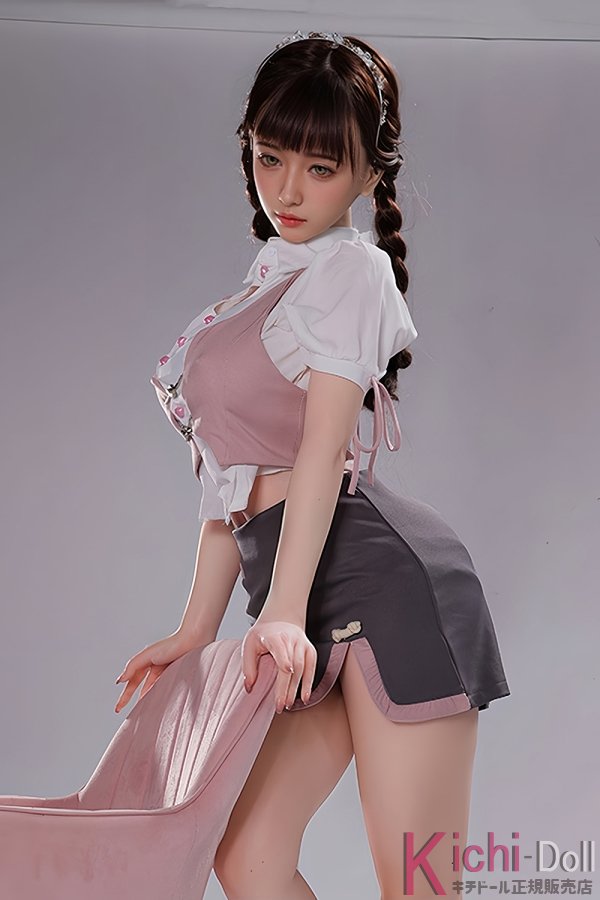    白い肌 ダッチワイフ人形   