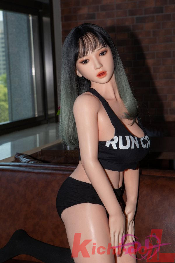 ロリ系ダッチワイフ