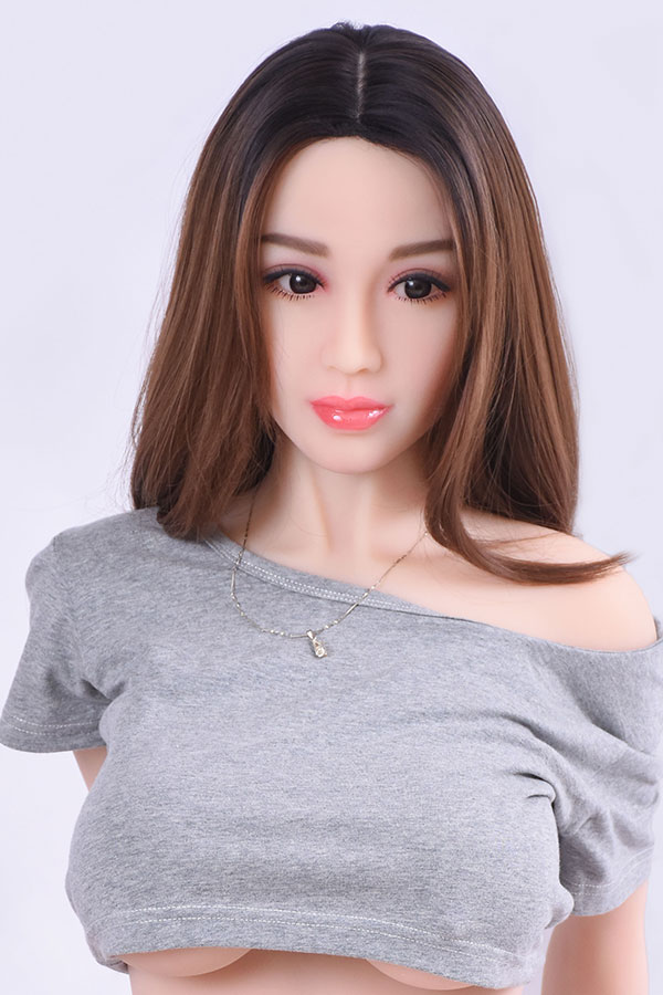 ピチピチ巨乳ちゃん