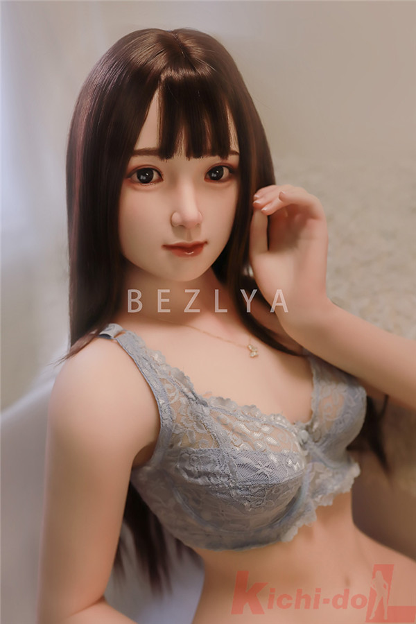  等身大ラブドールBezlya Doll 