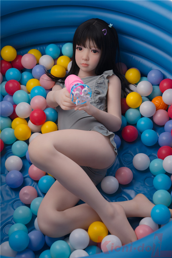 142cmリアルラブドール