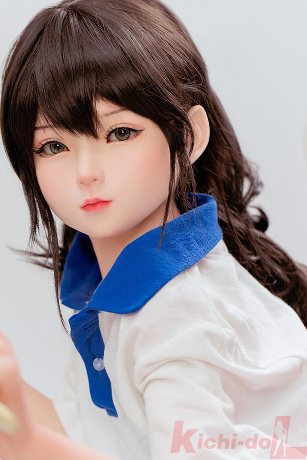 138cm中国 製 ラブドール Bezlya Doll 茉莉「まり・Mari」A-cup シリコン+TPE小さく乳首