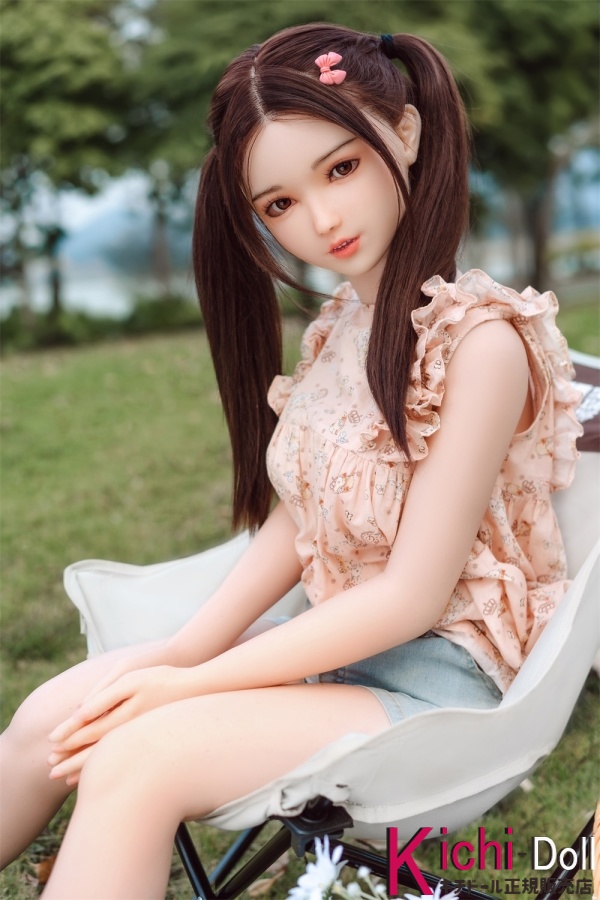                    美少女 等身大セックス人形                   