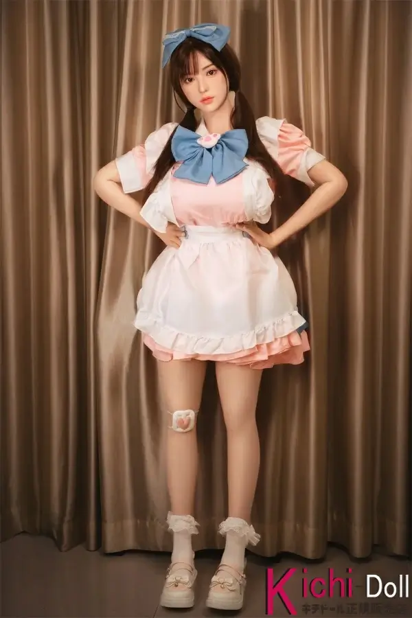                     綺麗なおっぱい ドール                    