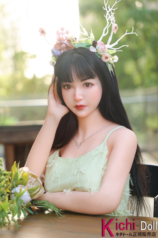 ラブドール色白ギャル 