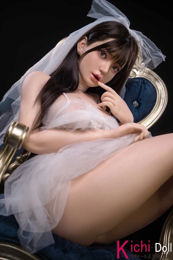            細身ボディが特徴 リアル セックス人形           