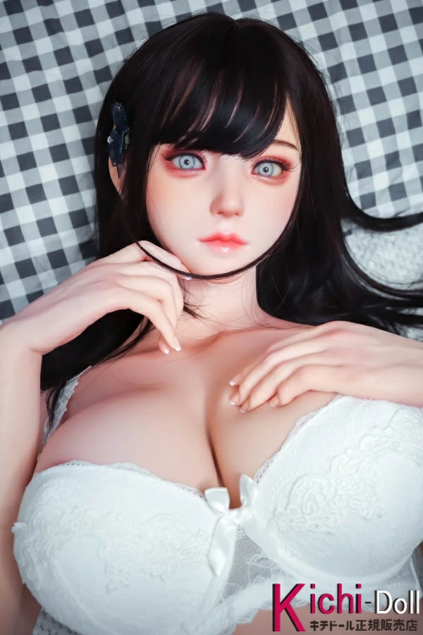      独特の雰囲気ラブドール     
