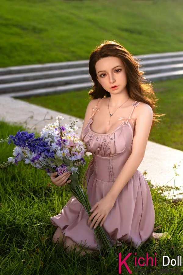   YearnDollダッチワイフ等身大  