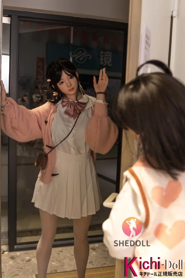  芷沅 ラブドール 体位 