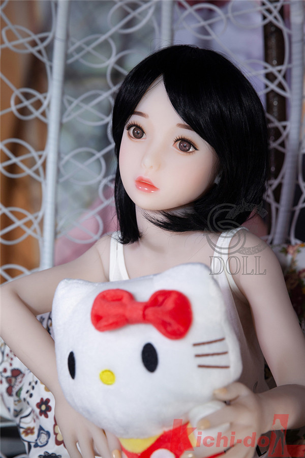 128cmラブドール